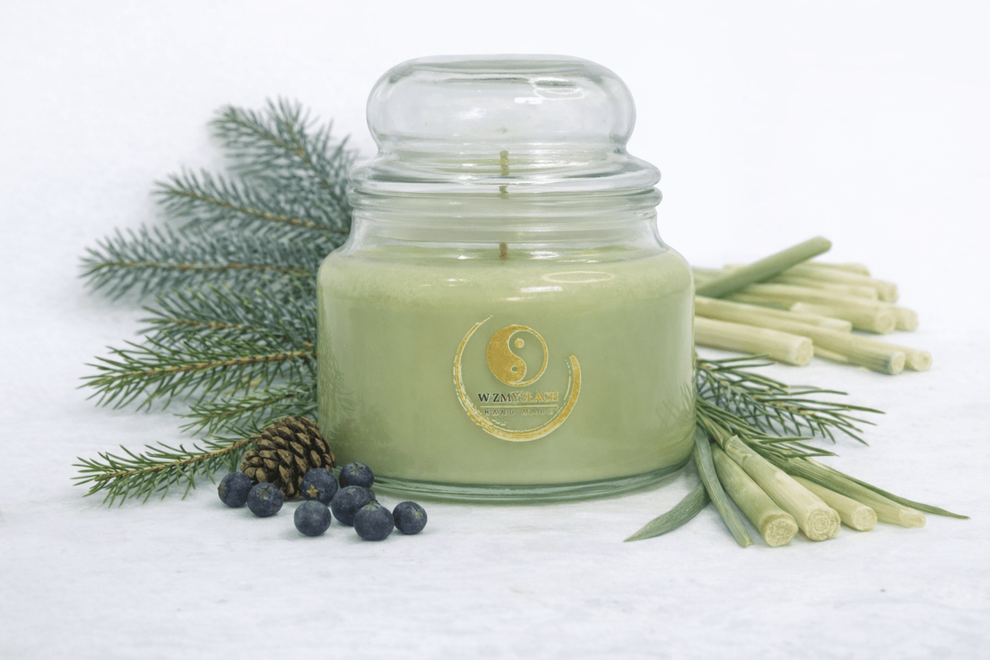 "Forest Spa" 330ml/50h palenia - zapachowa świeca sojowa. Sosna, świerk, las - W Zmysłach