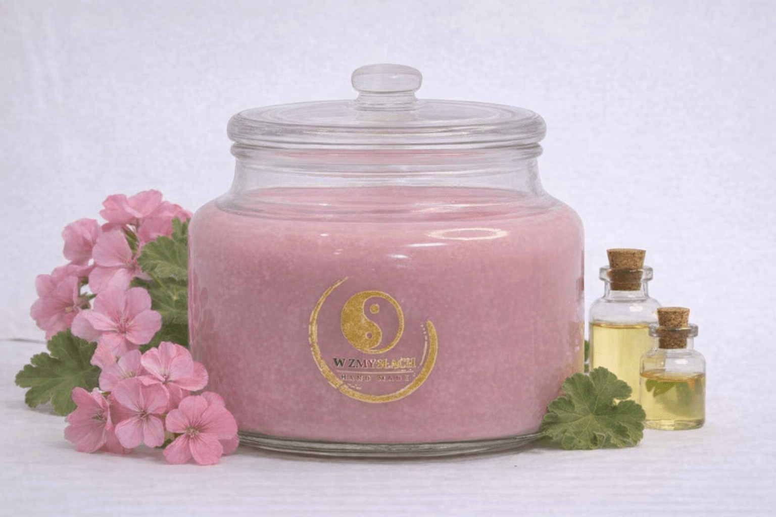 "Kleszczowa Tarcza" 330ml / ok. 50h palenia - Geranium, mięta pieprzowa - W Zmysłach