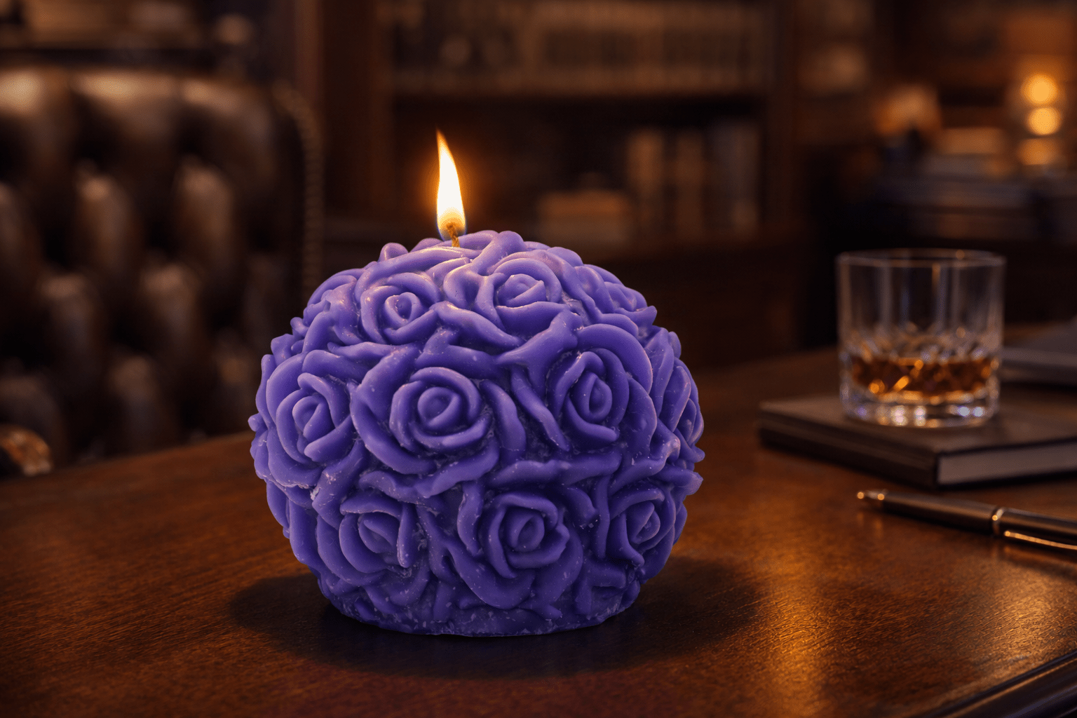 "Noir Bloom" 270g - Świeca sojowa z męskim Vibem. Róża, Paczula, Cedr. - W Zmysłach