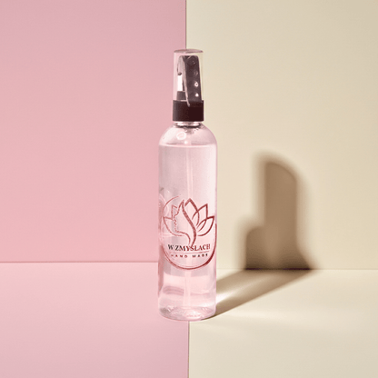 ROSESENMARY 300ml - mgiełka zapachowa o zapachu róży z nutą drzewa sandałowego - W Zmysłach