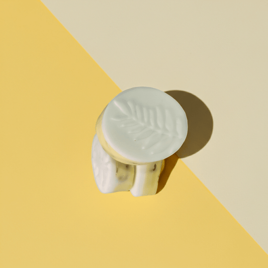 Yin - Yang Charmoni - mydełko łączące aromat Ylang - Ylang, masło macadamia i rumianek - W Zmysłach